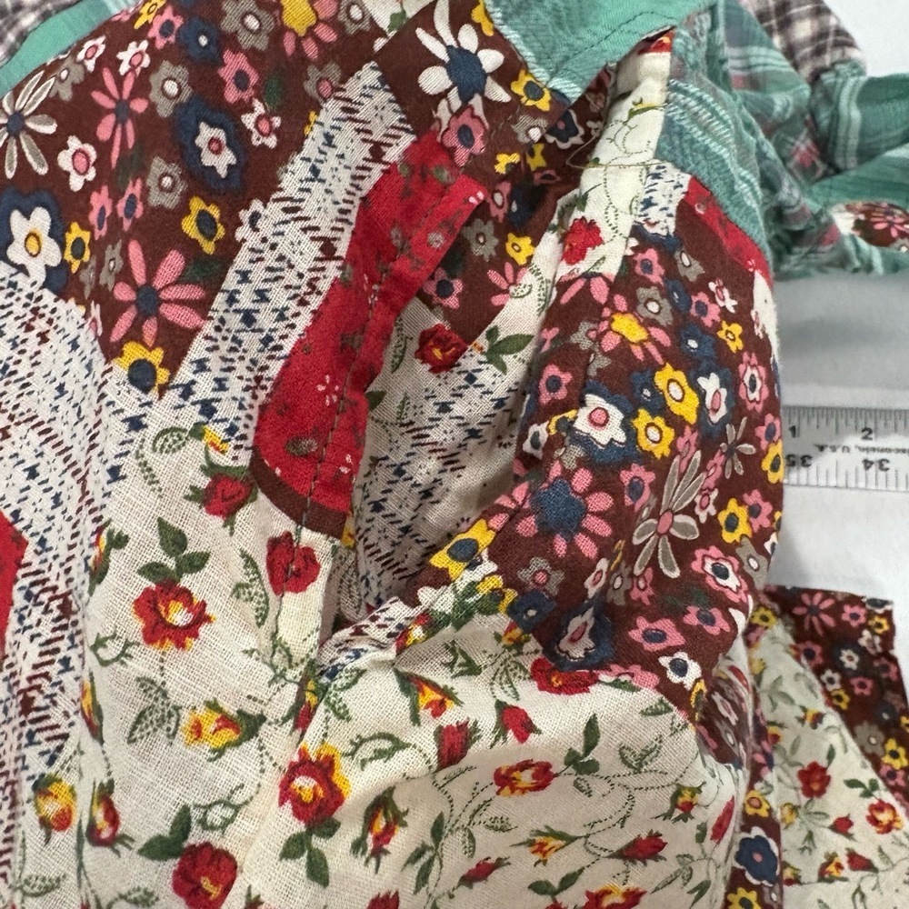 Easel Patchwork Oversized Floral Mixed Print Boho Button Up Top Womens Large - Picture 7 of 9